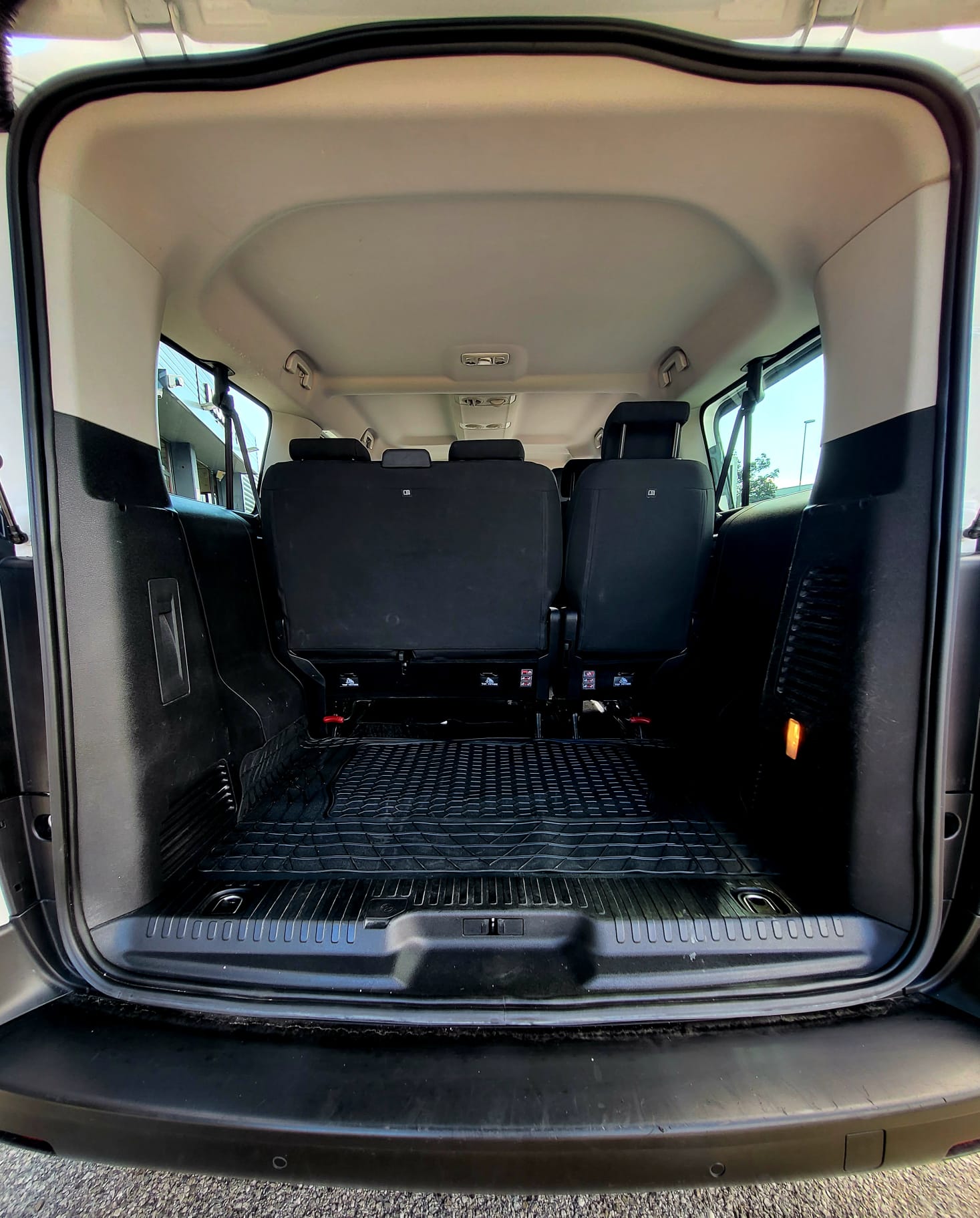 Noma-opel-vivaro-bagagliaio